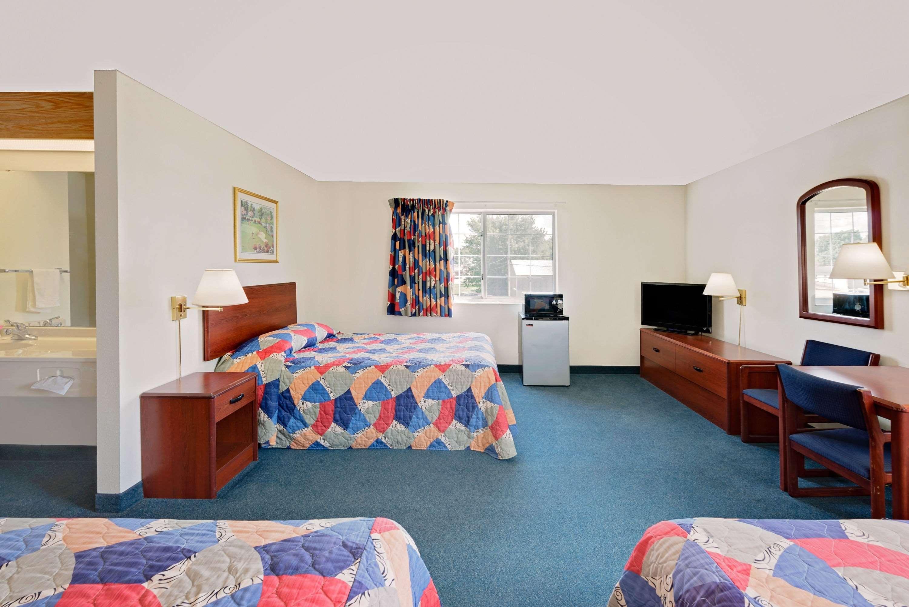 Super 8 By Wyndham Emmetsburg Hotell Eksteriør bilde