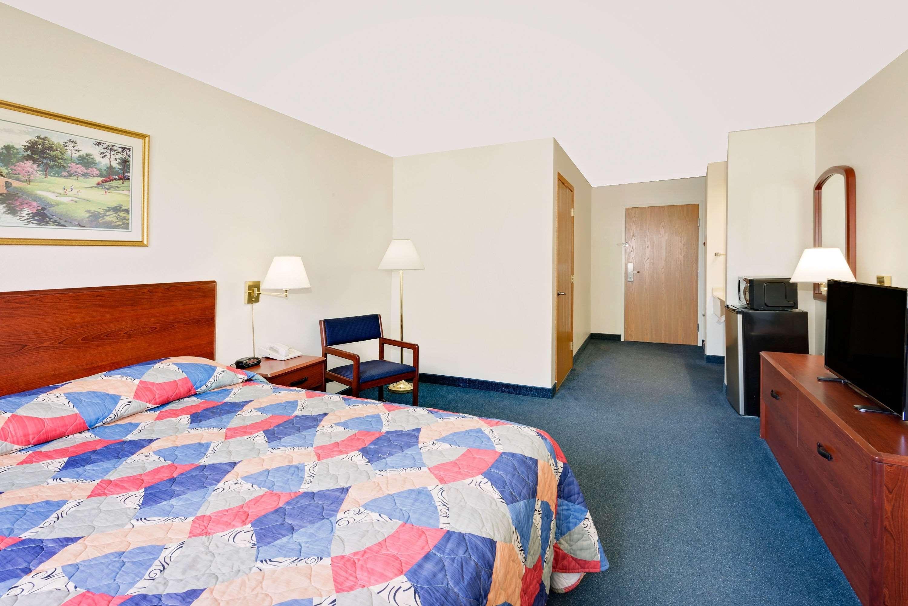 Super 8 By Wyndham Emmetsburg Hotell Eksteriør bilde