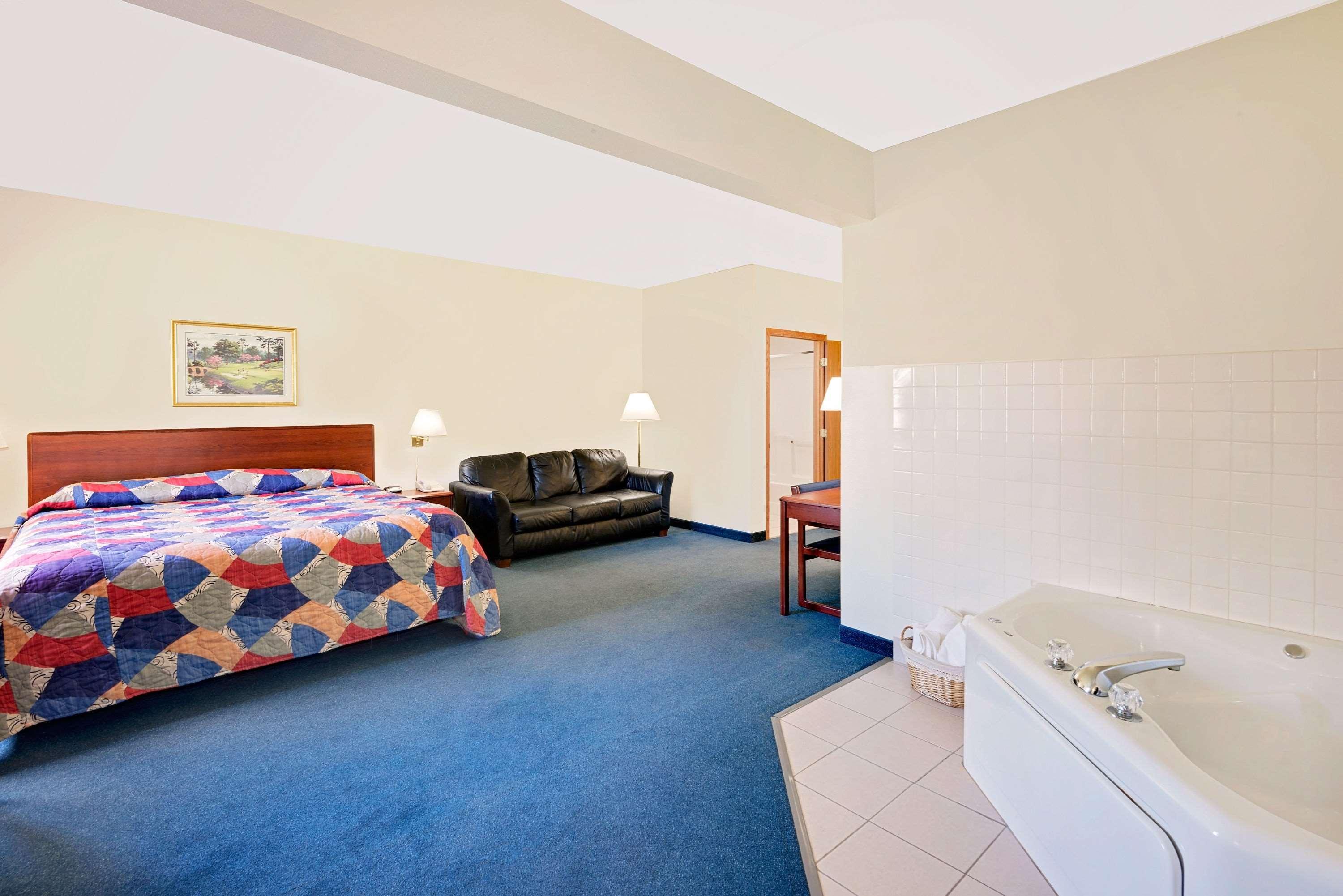 Super 8 By Wyndham Emmetsburg Hotell Eksteriør bilde